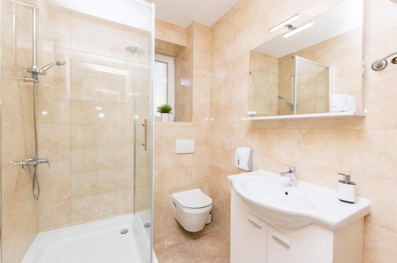 Apartments And Rooms Adriatic Suites Sibenik Exterior photo